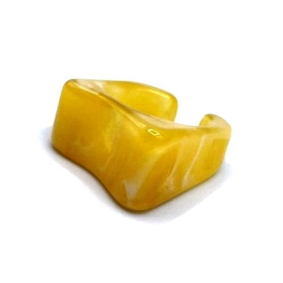 Caramel Cream and White Swirl Acrylic Geometric Open Chunky Ring Size 7 - Picture 4 of 9